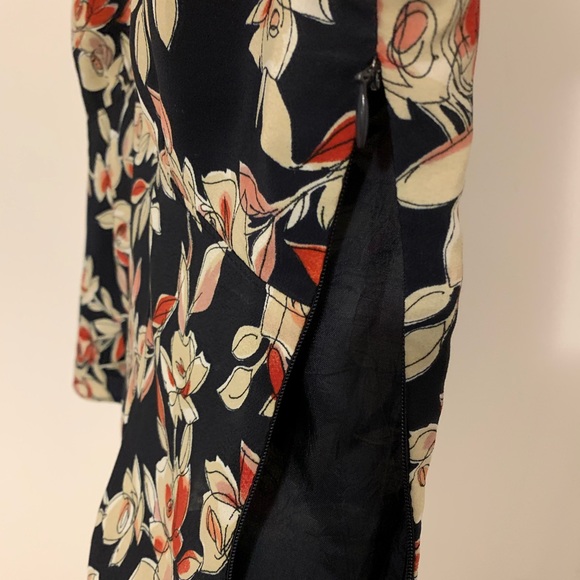 Vintage Flower Tank Top - Picture 4 of 5